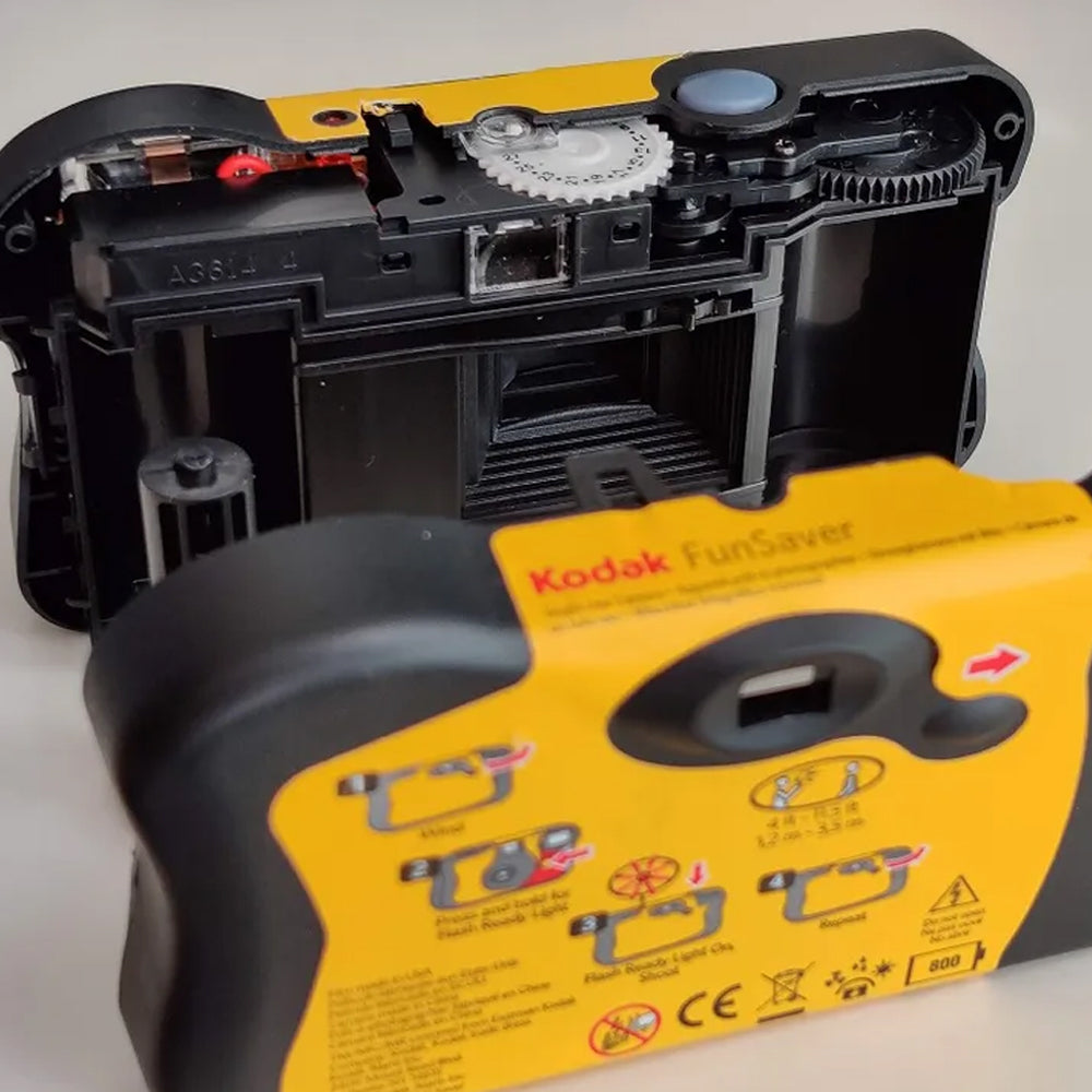 Kodak FunSaver Single-Use Disposable Film Camera (27 Exposures)